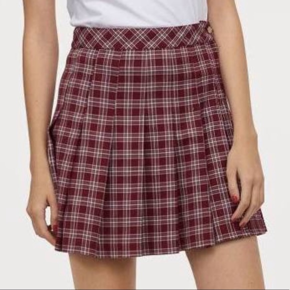 H&M Dresses & Skirts - H&M Pleated Schoolgirl Skirt H&M Dresses & Skirts - H&M Pleated Schoolgirl Skirt